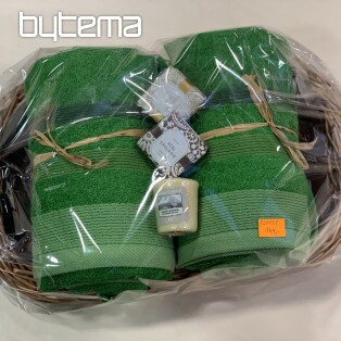Darčekový set osušiek v prútenom podnose balený v celofáne- zelený