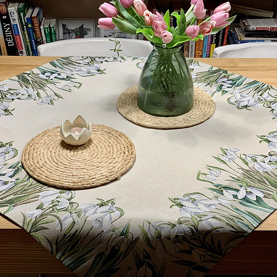 Gobelínový obrus a šál SNEŽENKY MALÉ