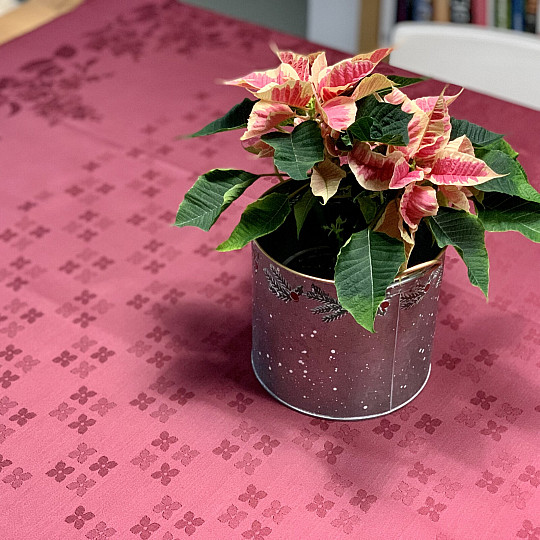 Obrus DAMAŠEK kvety bordó 120x140