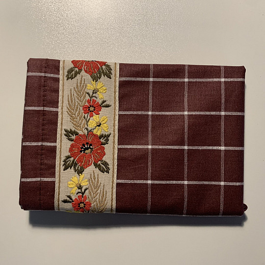 Utierky od BABIČKY HNEDÁ S KVETY