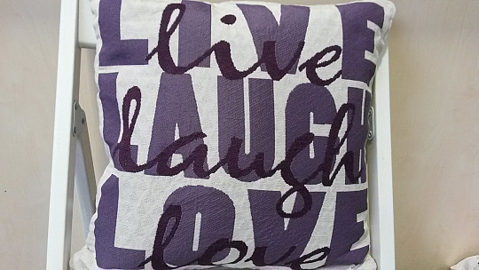 Dekoračná obliečka na vankúš LIVE FIALOVÝ