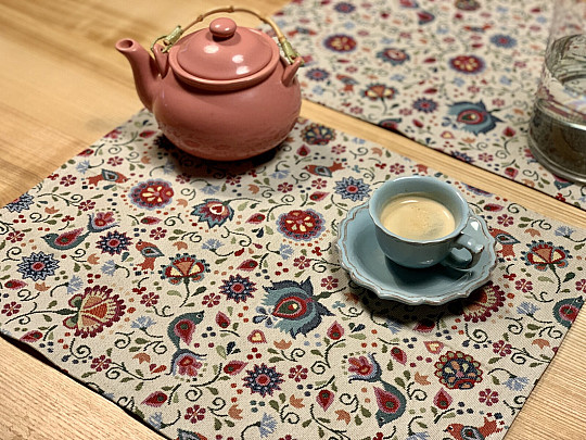 Gobelínový obrus kvety a vtáčik Jurkovič