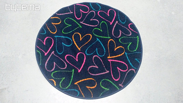 Detský kusový koberec kruh HEARTS