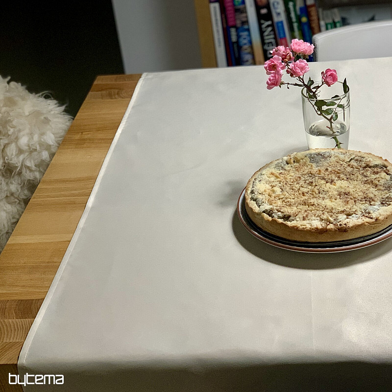 Jednofarebný obrus SMOTANOVÝ