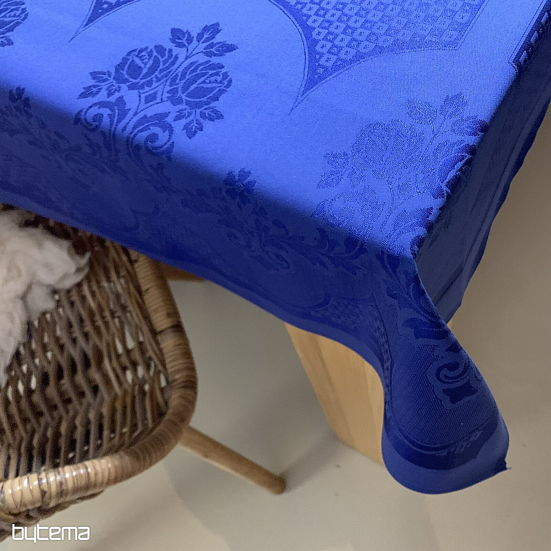 Obrus DAMAŠEK tm. modrý 140 x 220