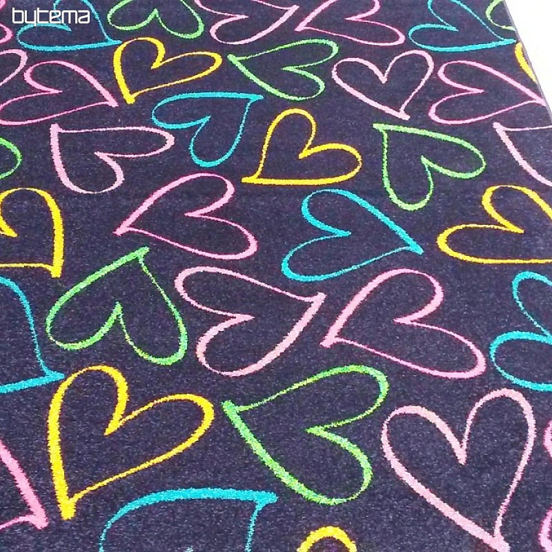 Detský kusový koberec HEARTS