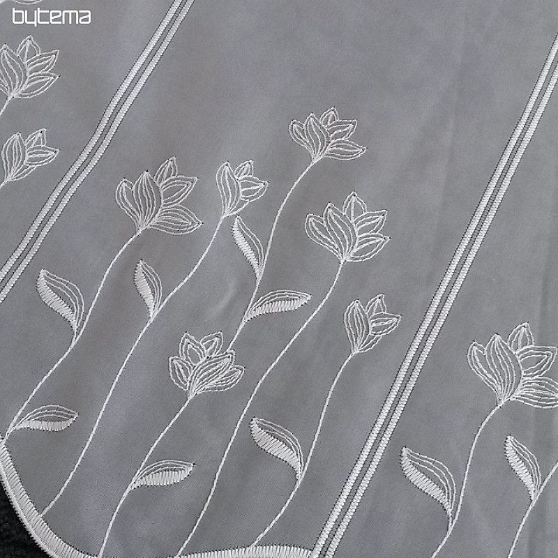Všívaná záclona na vitrážku kvety