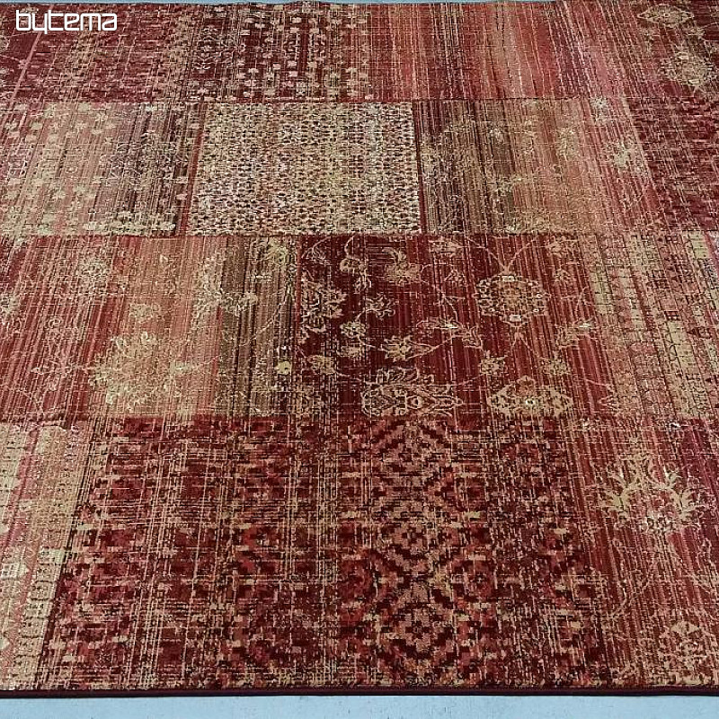 Kusový koberec NOBLES red