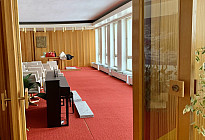 Mestys Brezová - inštalácia koľajníc a záclon