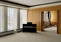 Mestys Brezová - inštalácia koľajníc a záclon