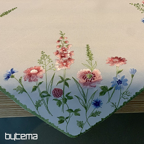 Vyšívaný obrus a šál LUČNÉ KVIETI