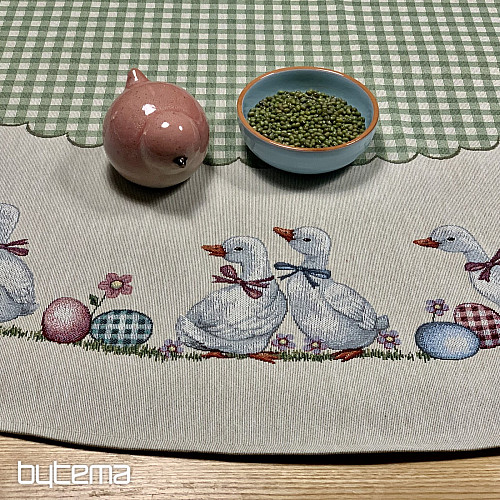 Gobelínový obrus okrúhly HUSIČKY ZELENÉ KÁRO