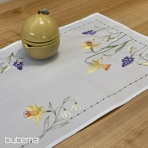 Vyšívaný obrus a šál NARCISY A SNEŽENKY