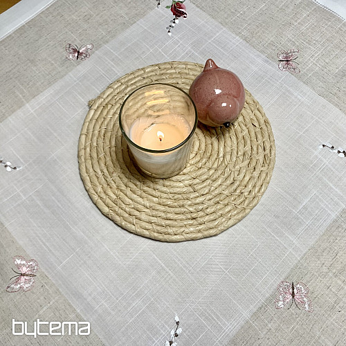 Vyšívaný obrus a šál Ruže a mačičky