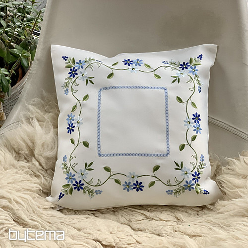 Vyšívaný dekoračný povlak POMNENKA