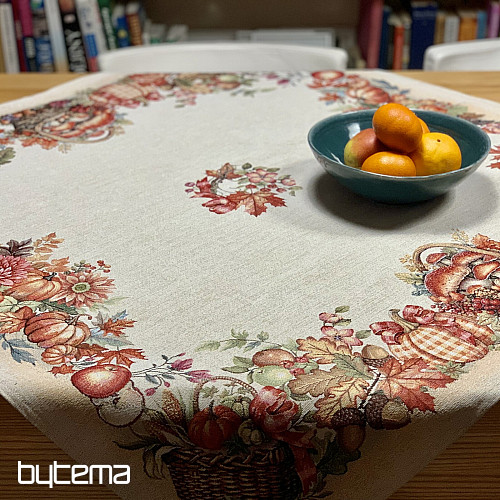 Gobelínový obrus a šál HUBY V KOŠÍKU