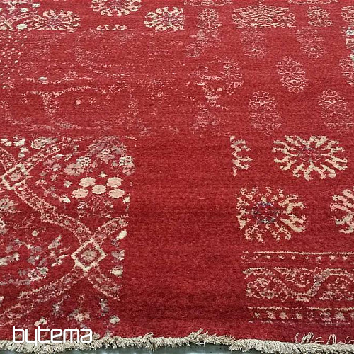 Luxusné vlnený koberec DJOBIE PATCH red