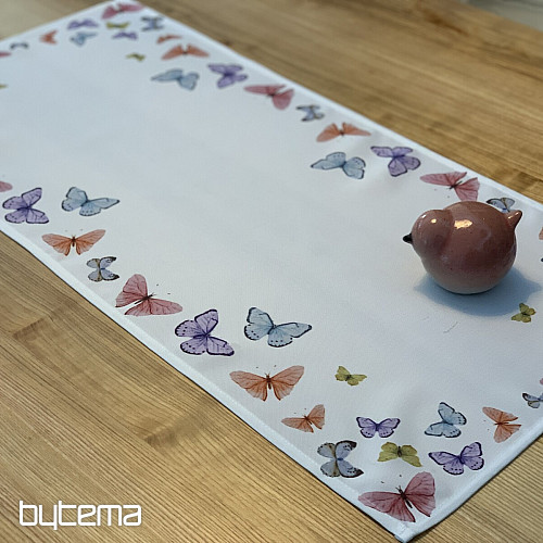 obrusy a šály motýlie