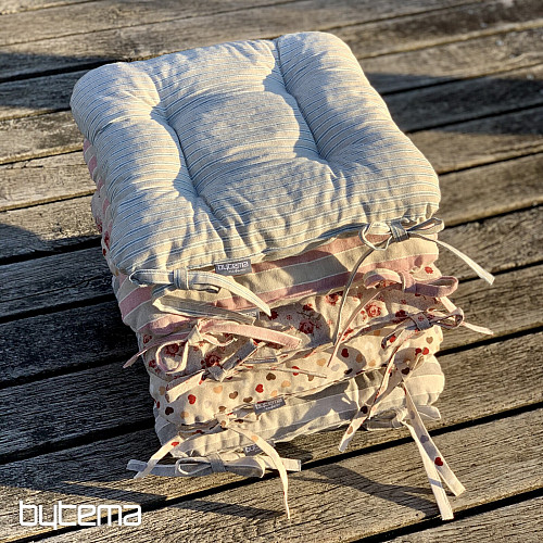 Sedáky na stoličky RUŽE červené